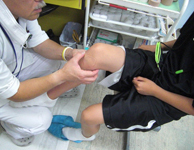 中学生サッカー右膝関節受傷靭帯損傷テスト
